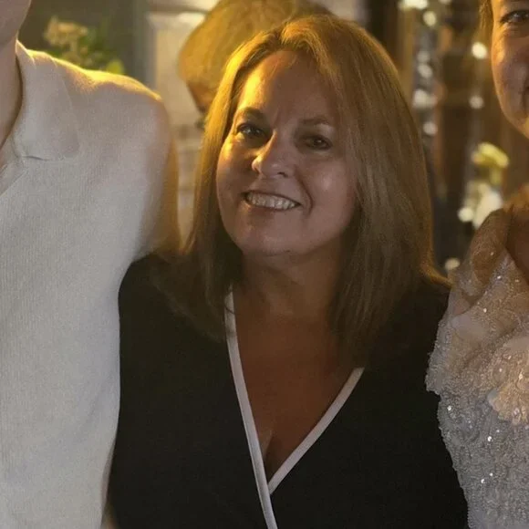 Joseph Ribkoff Women's Silky Knit Culotte Jumpsuit! Compliments galore - Picture 5 of 5